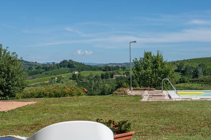 Fully restored luxury country home