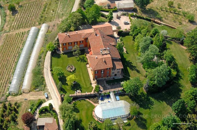 Luxury villa in beautiful position