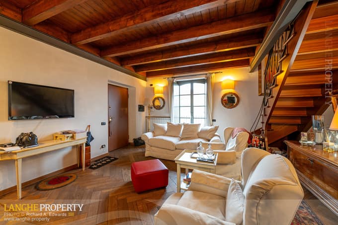 Luxury restored apartment in the centre of Asti