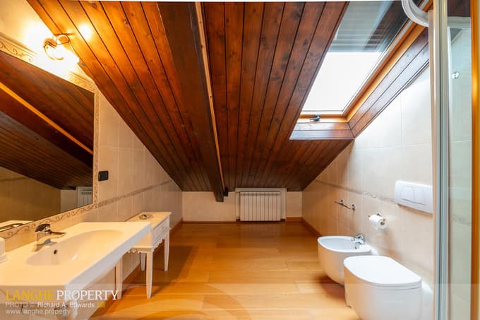 Luxury restored apartment in the centre of Asti