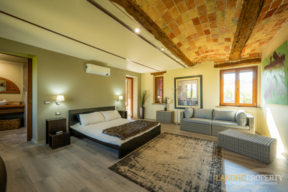 Luxury home - Real estate photography by Richard A. Edwards - Langhe Property