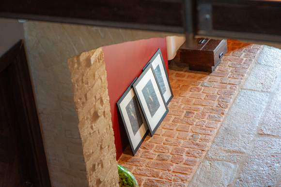 Looking for the detail - Real estate photography by Richard A. Edwards - Langhe Property