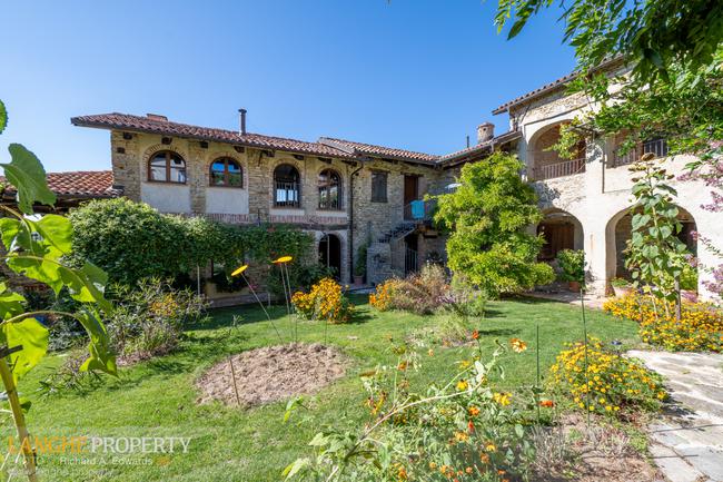 SOLD!! Langhe vacation rental & private home