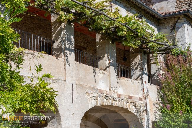 SOLD!! Langhe vacation rental & private home