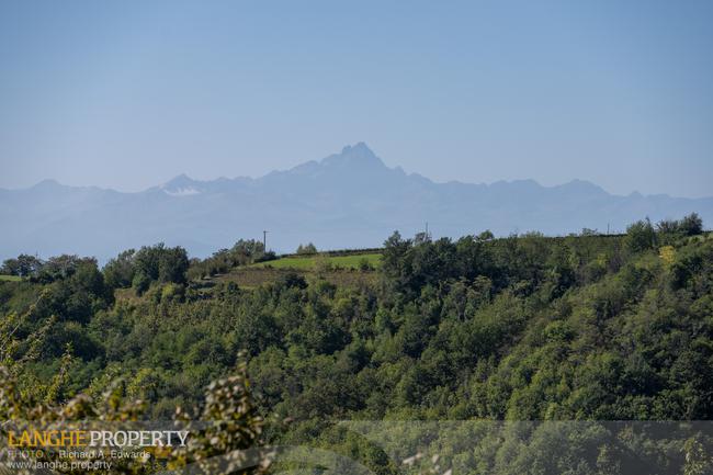 SOLD!! Langhe vacation rental & private home