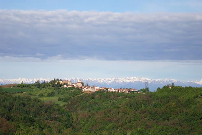 SOLD!! Langhe vacation rental & private home