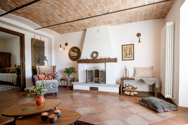 Beautiful Stone House with Breathtaking Views in Piedmont