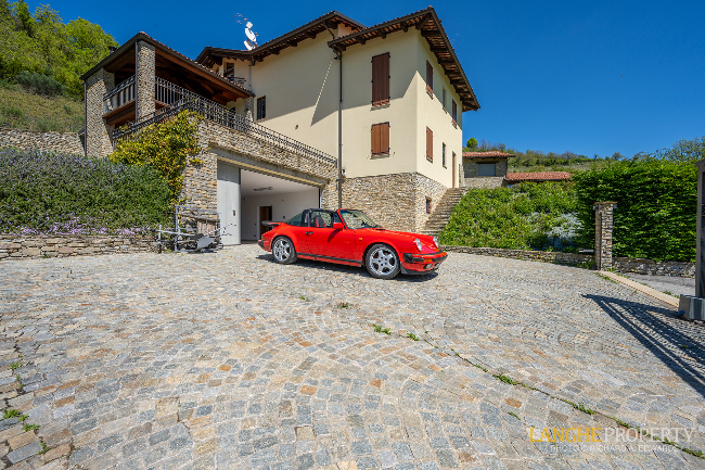 Luxury fully restored Langhe-stone farmhouse