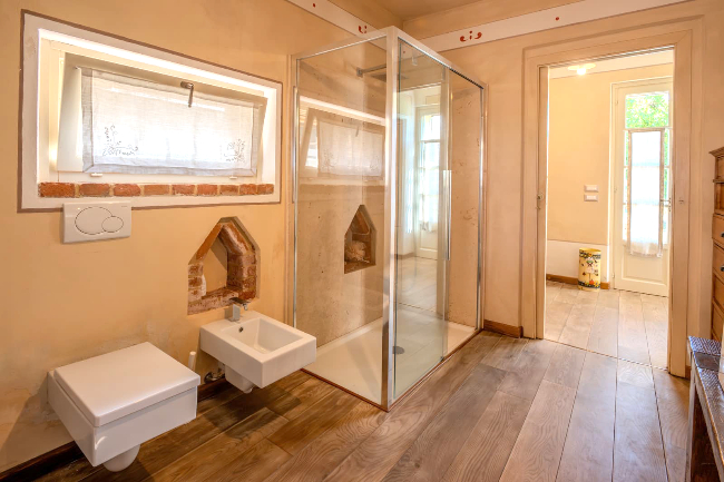 18th century ancient retreat located in Paradise