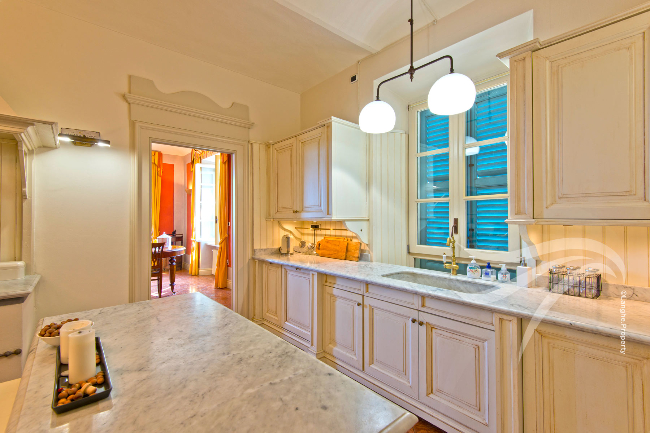 Unique wine property in stunning position