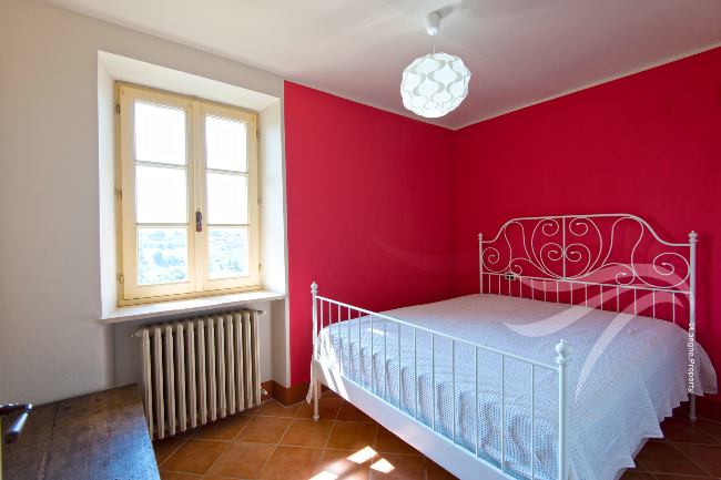 Unique wine property in stunning position