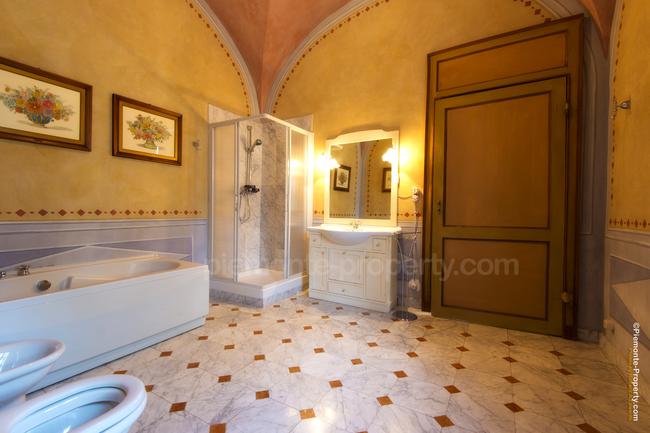 Luxury villa in beautiful position