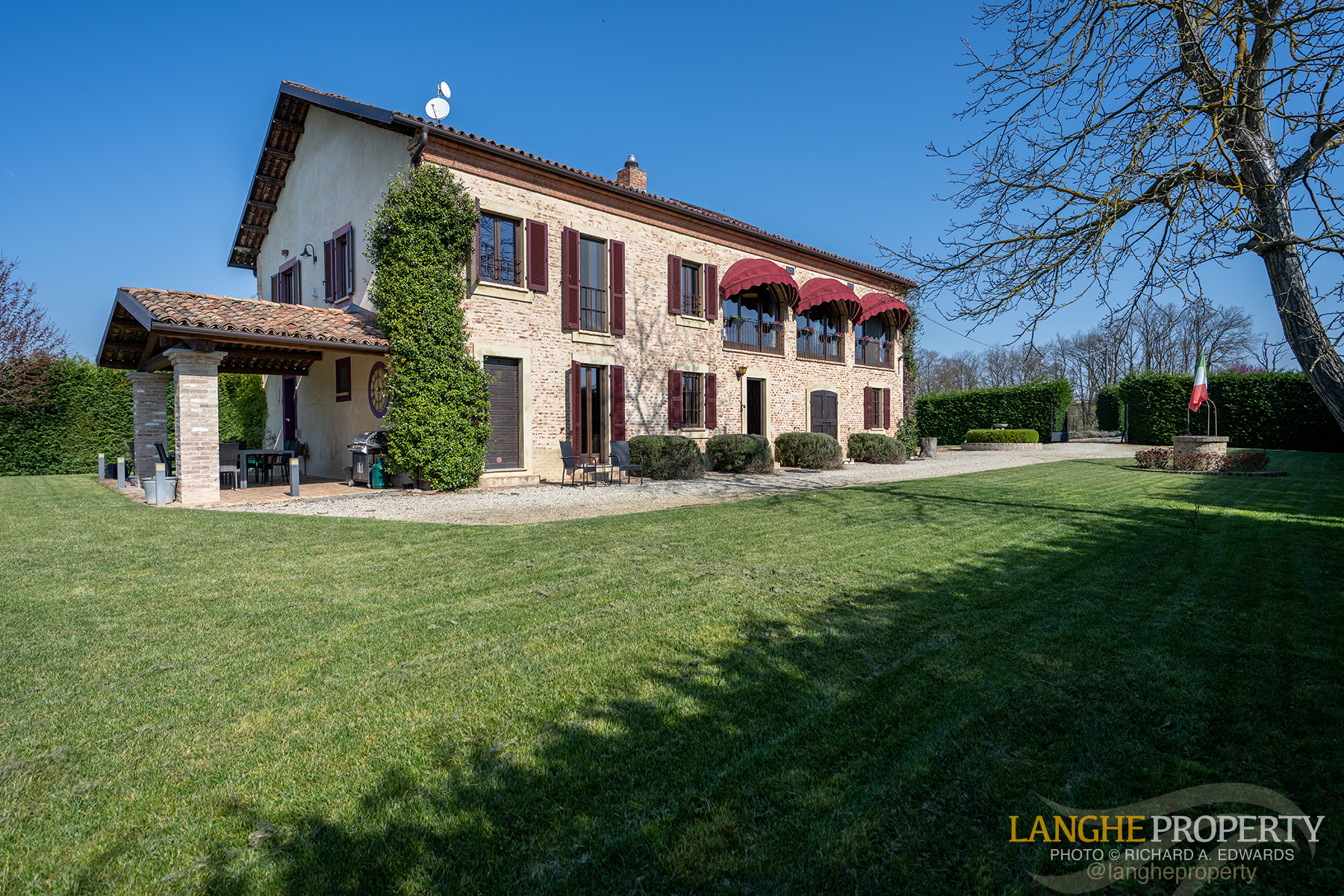 A luxury Italian country home where beauty, comfort, and nature meet