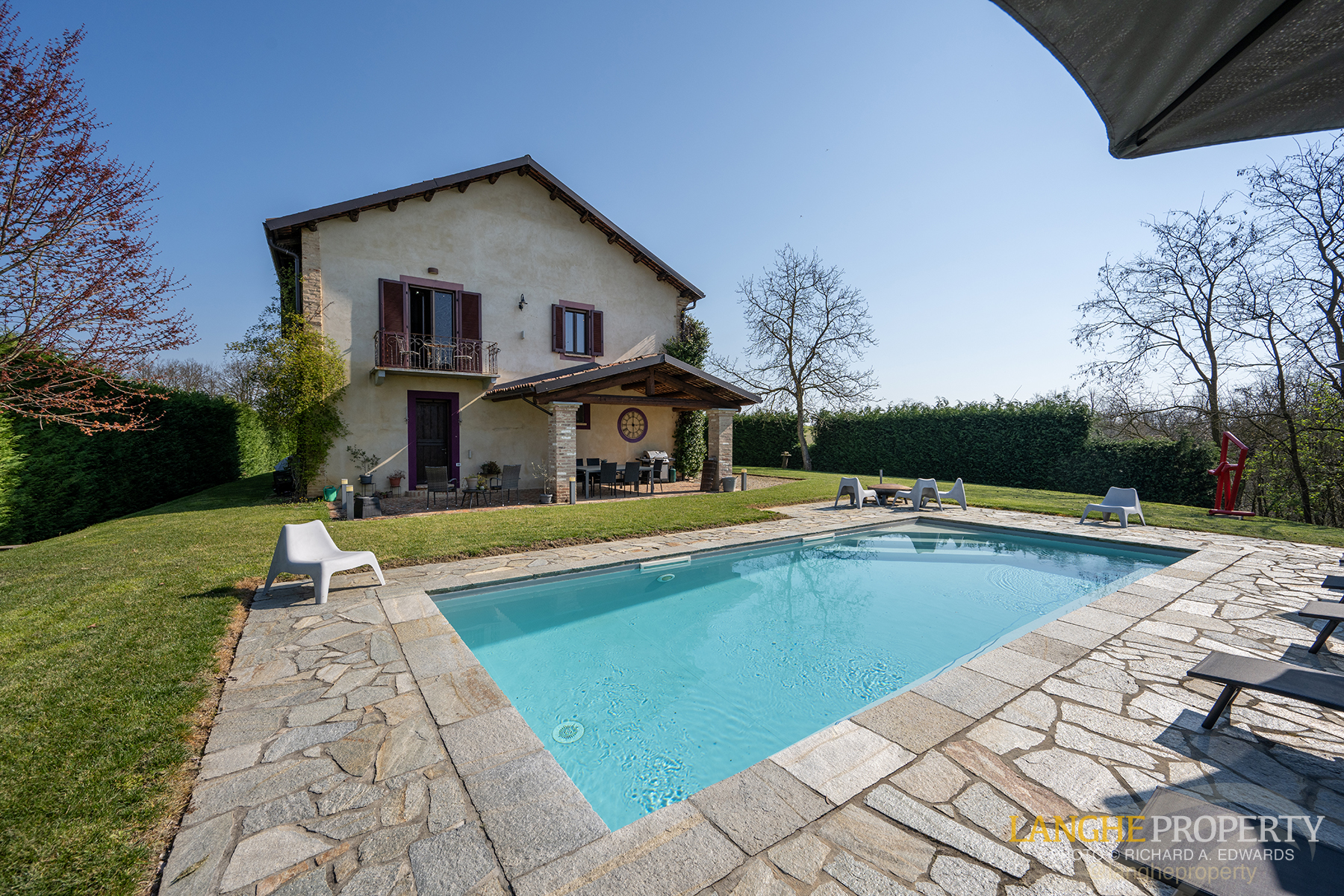 A luxury Italian country home where beauty, comfort, and nature meet