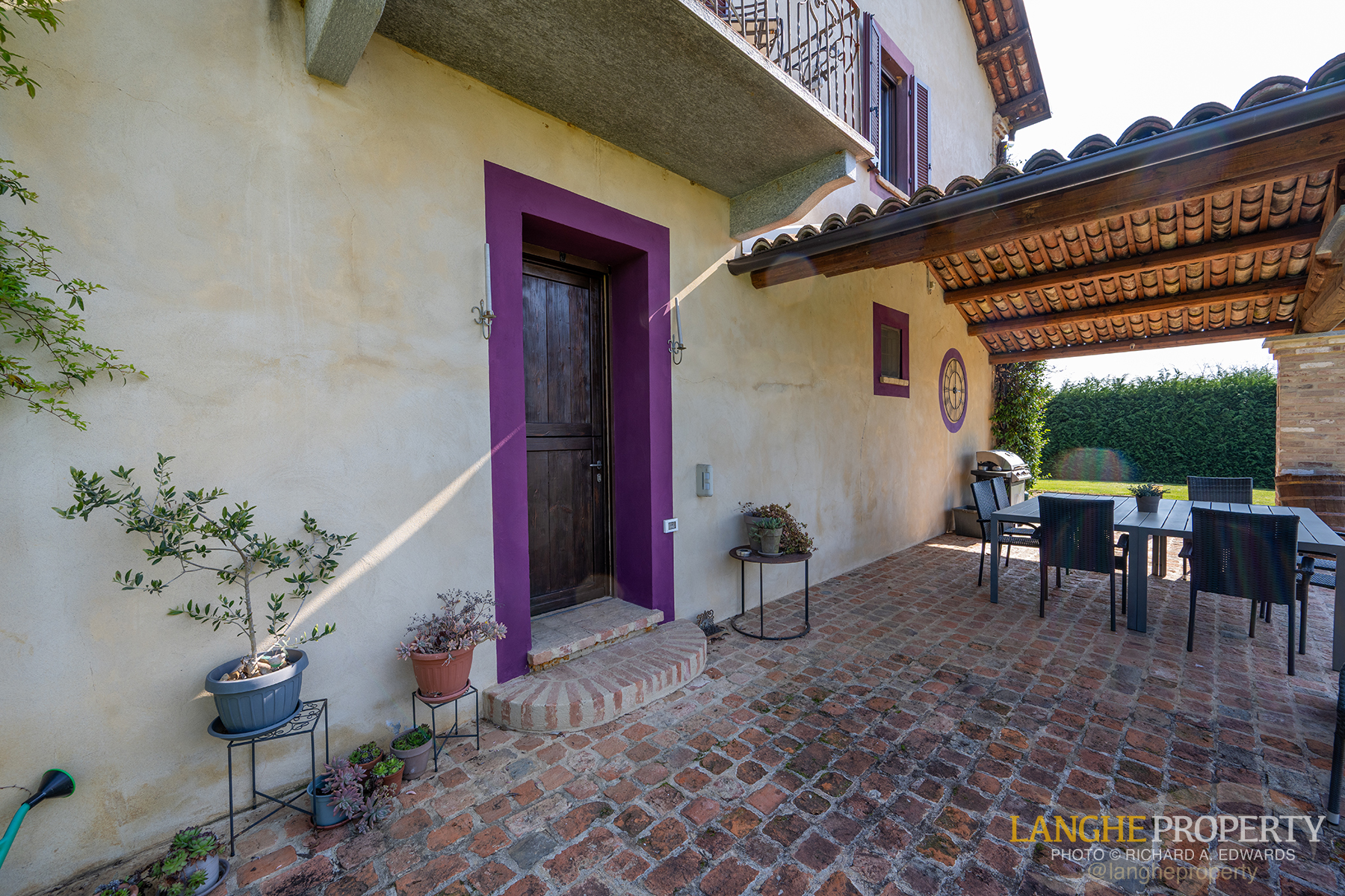 A luxury Italian country home where beauty, comfort, and nature meet