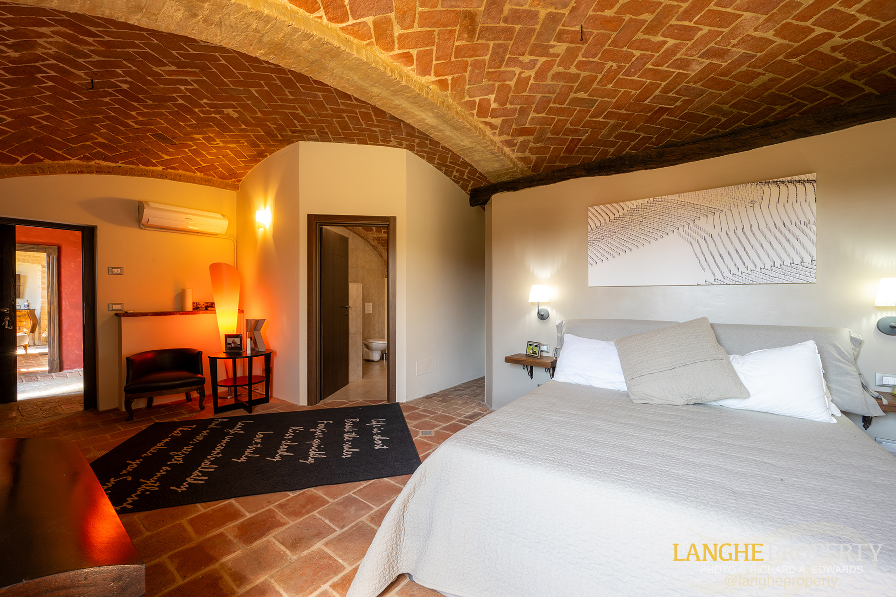 A luxury Italian country home where beauty, comfort, and nature meet