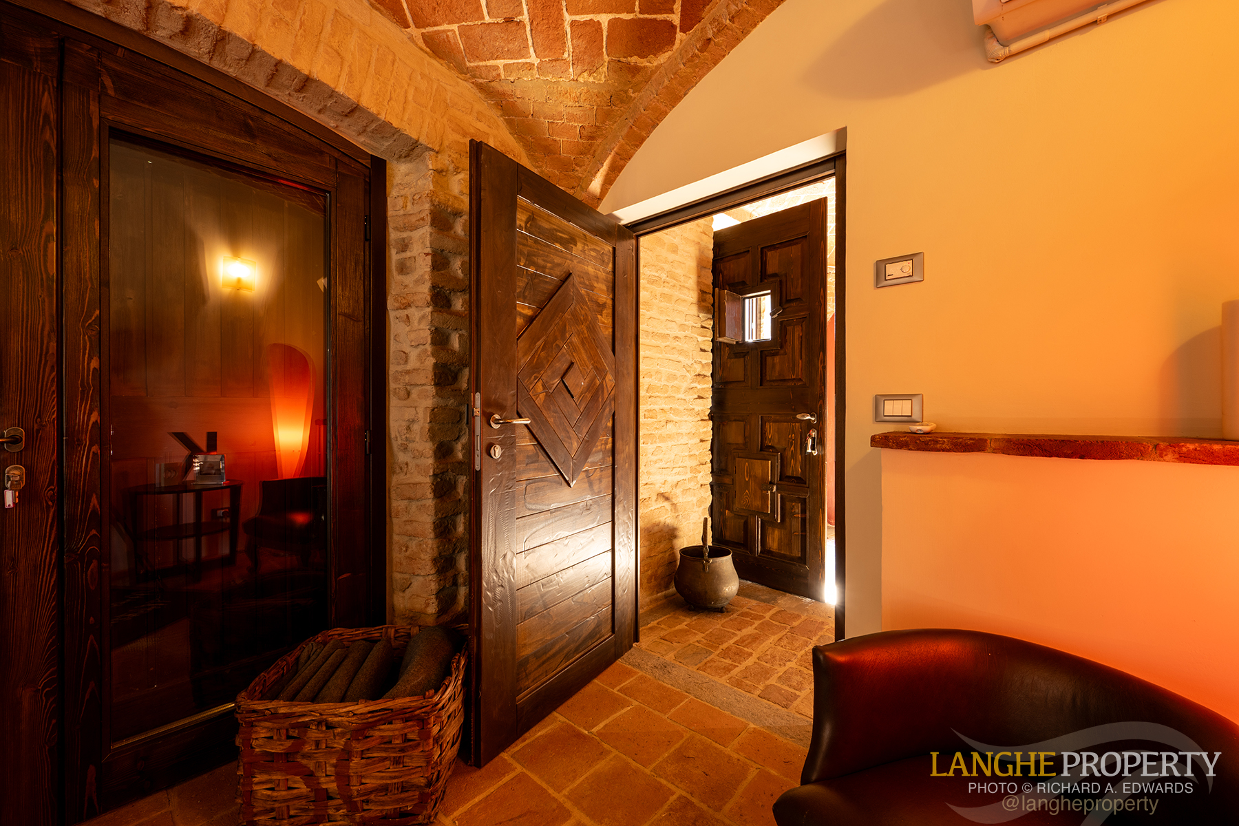 A luxury Italian country home where beauty, comfort, and nature meet