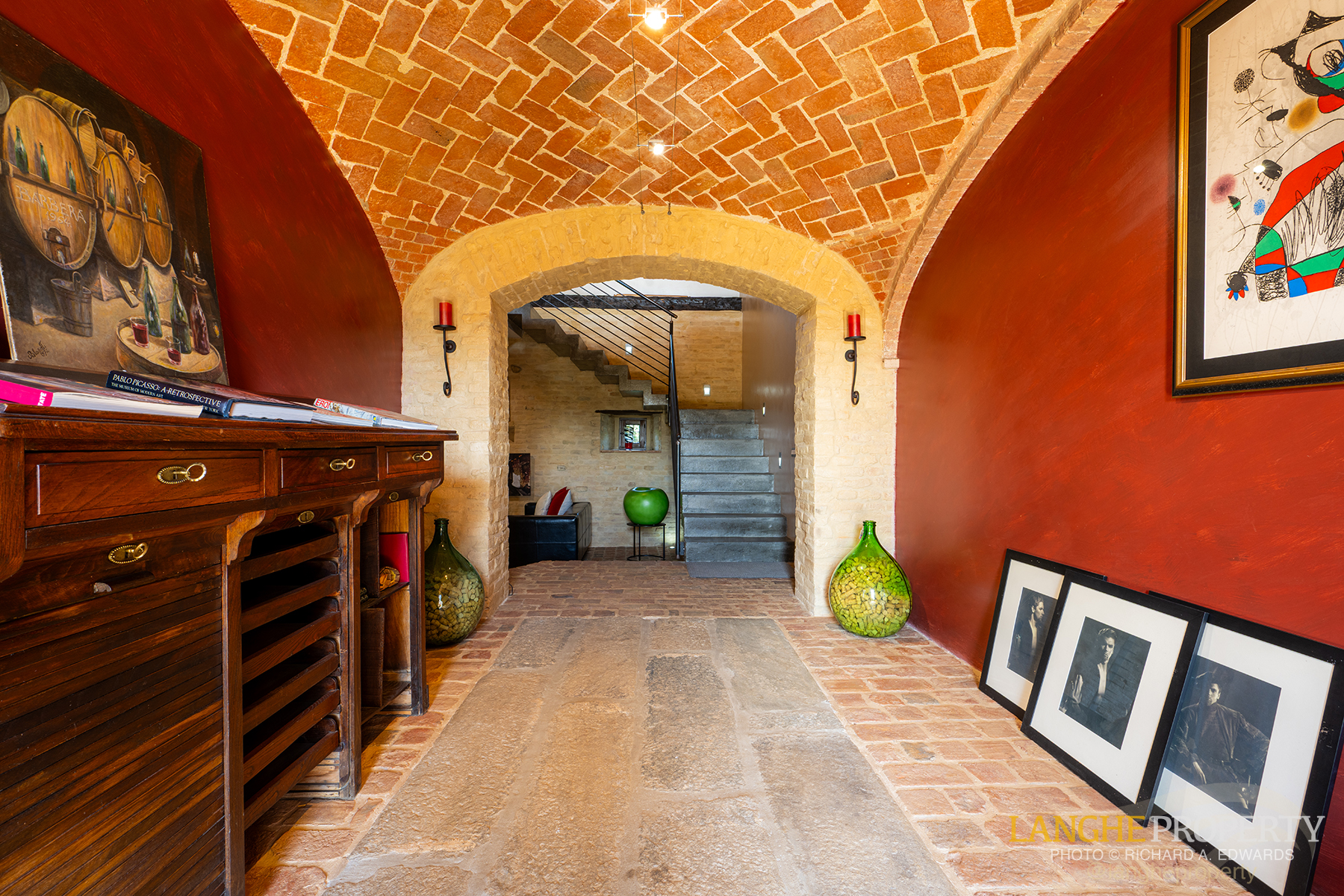 A luxury Italian country home where beauty, comfort, and nature meet