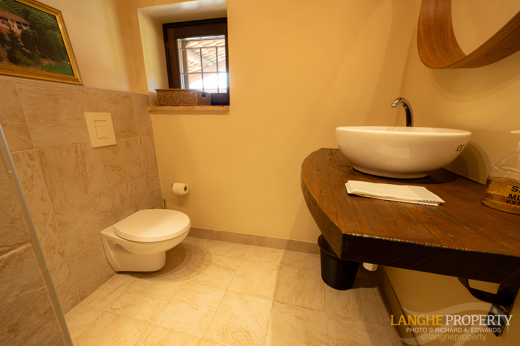 A luxury Italian country home where beauty, comfort, and nature meet