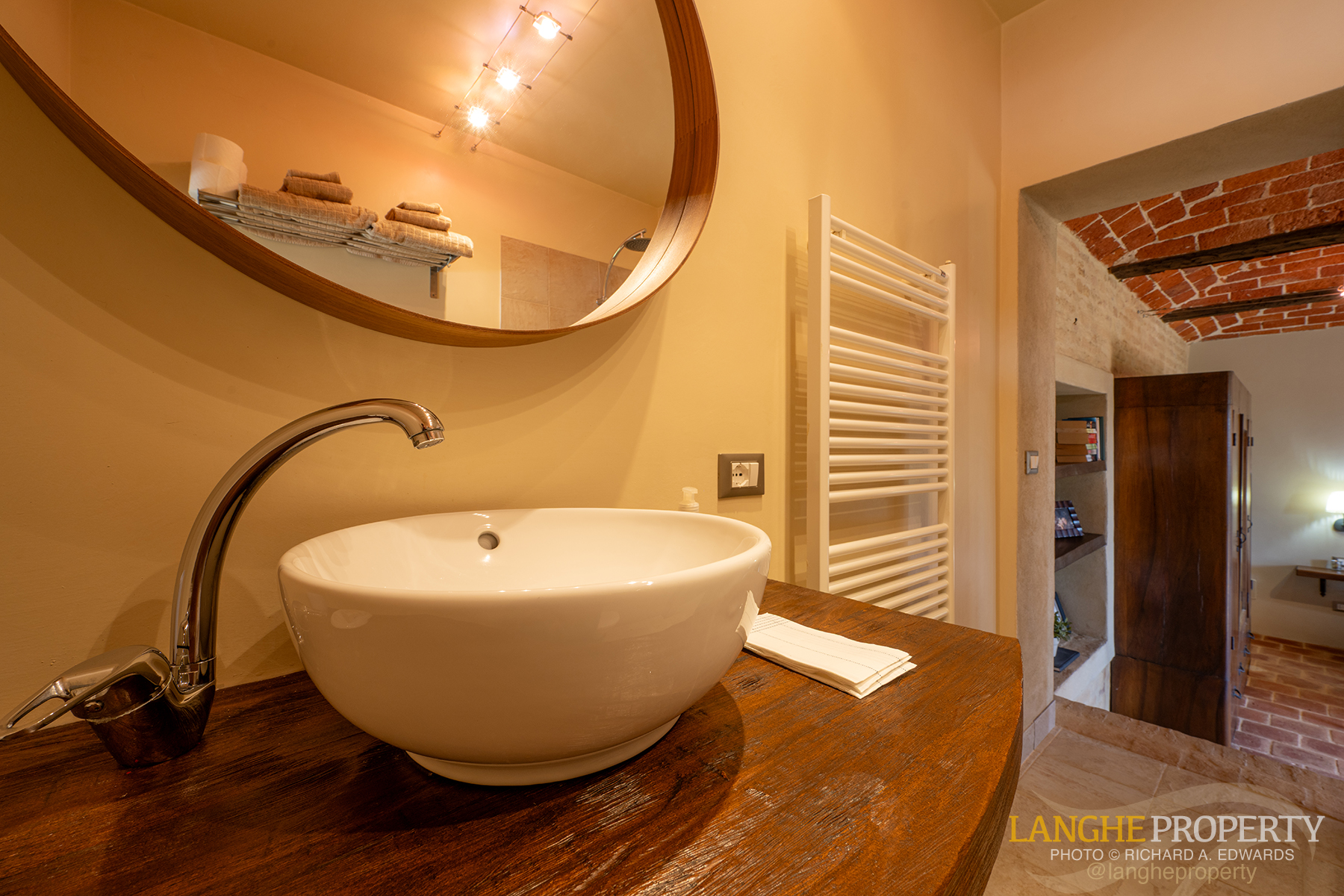 A luxury Italian country home where beauty, comfort, and nature meet