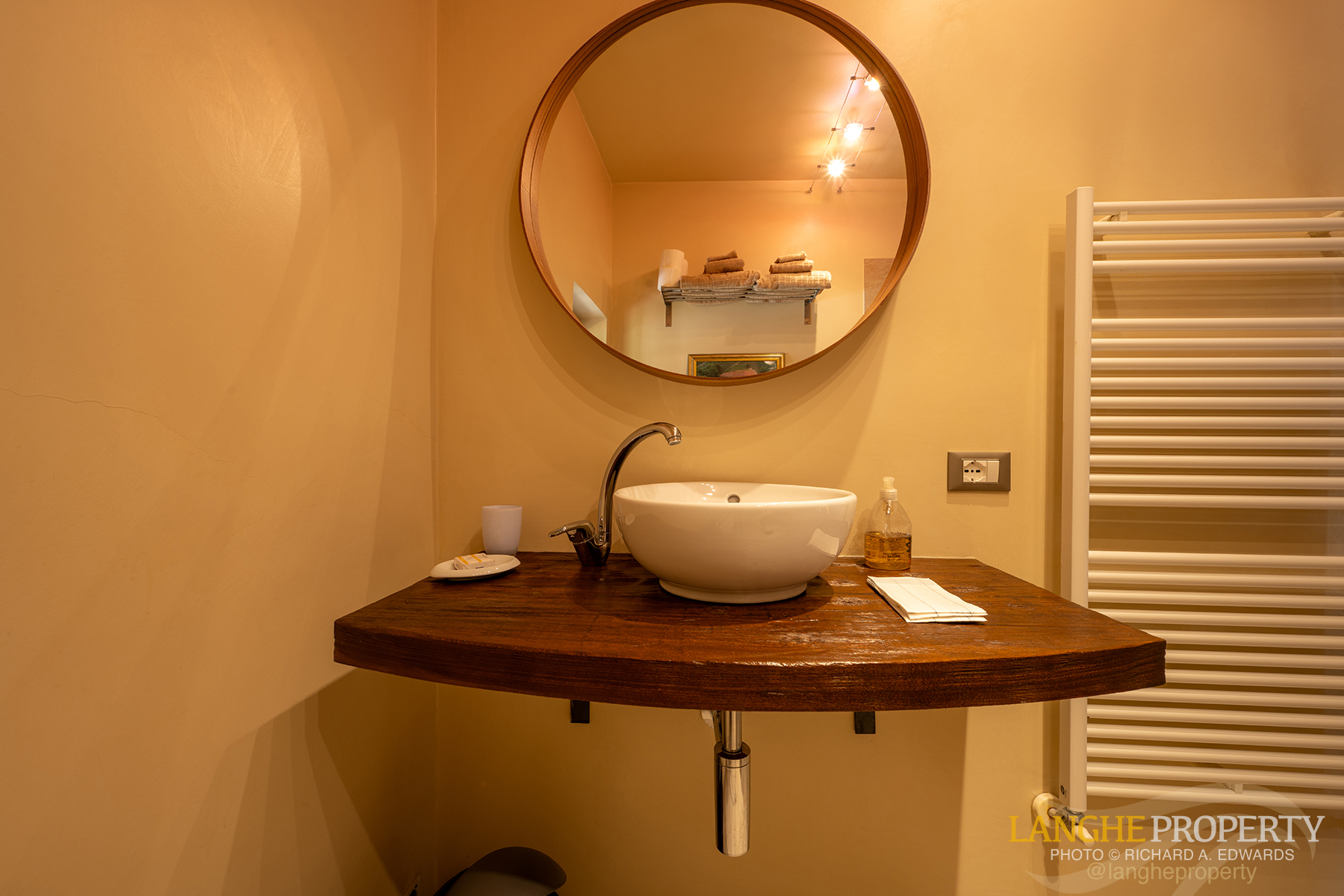 A luxury Italian country home where beauty, comfort, and nature meet