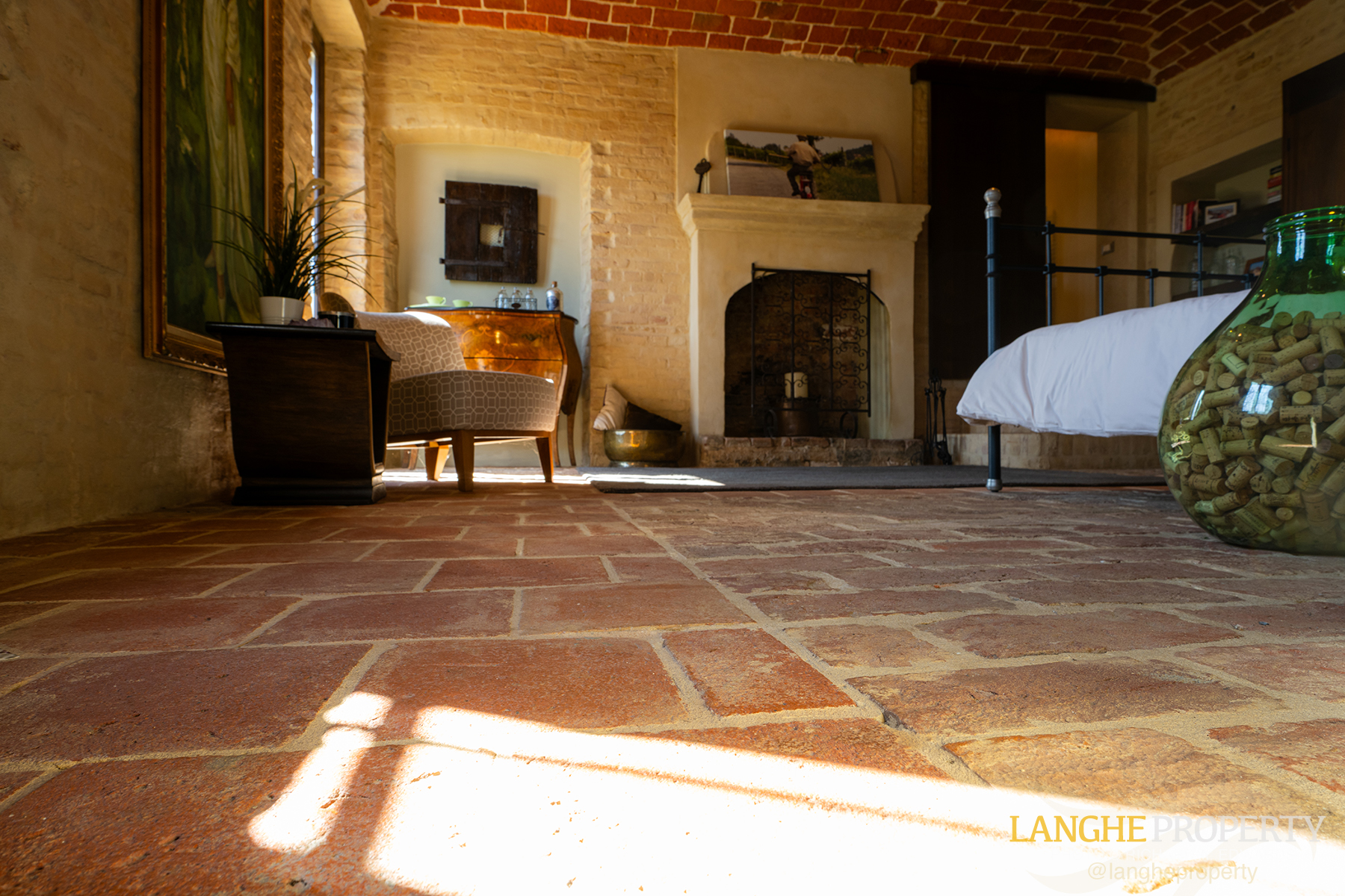 A luxury Italian country home where beauty, comfort, and nature meet