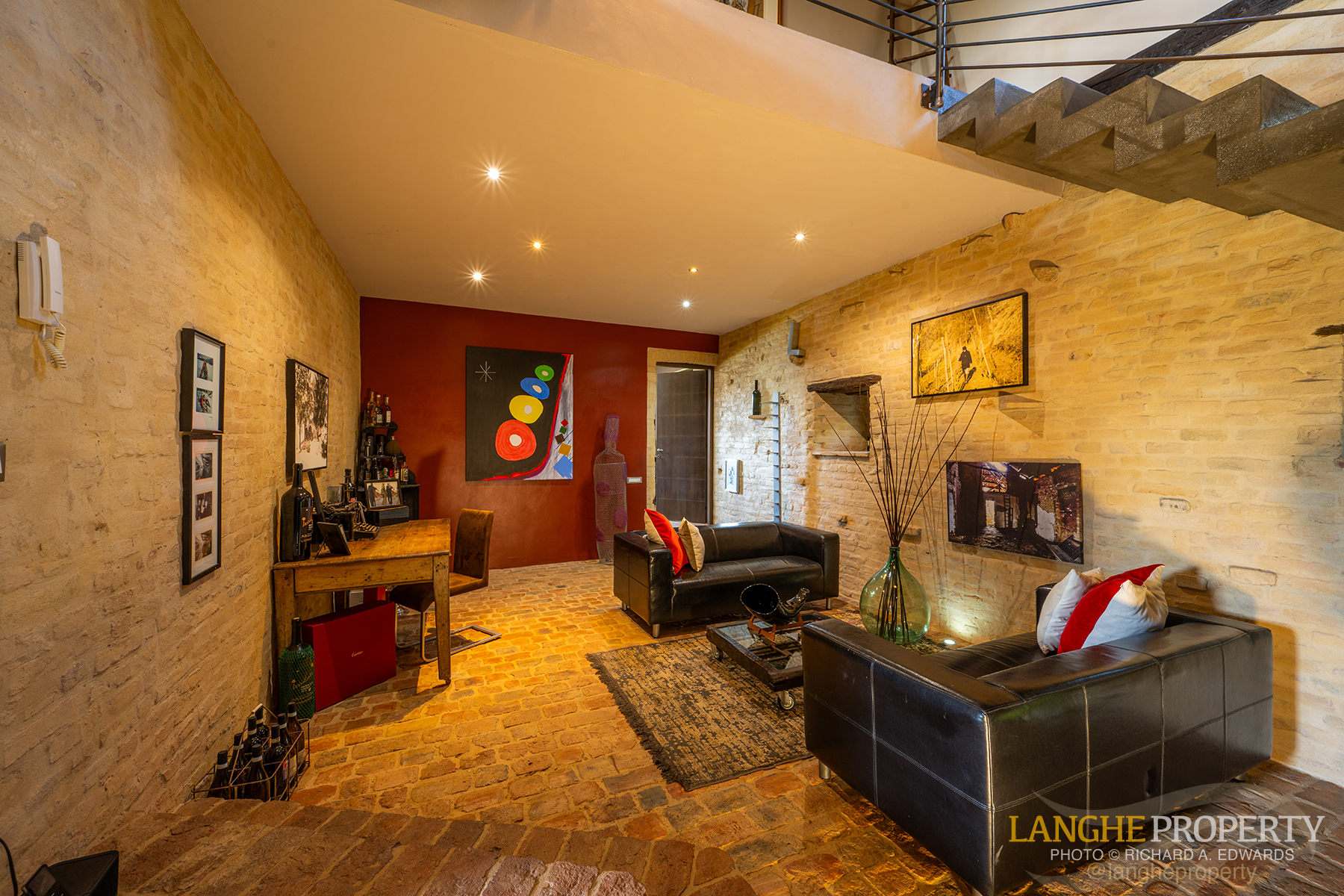 A luxury Italian country home where beauty, comfort, and nature meet