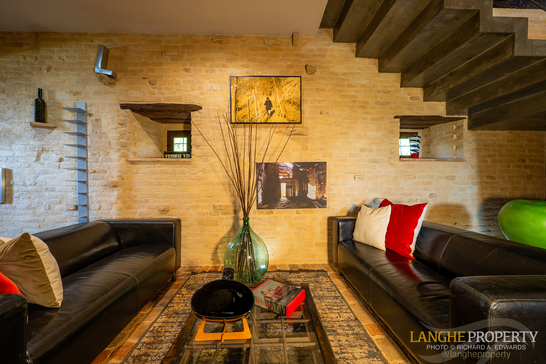 A luxury Italian country home where beauty, comfort, and nature meet