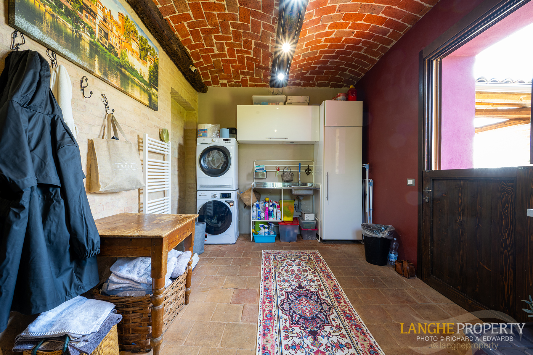 A luxury Italian country home where beauty, comfort, and nature meet