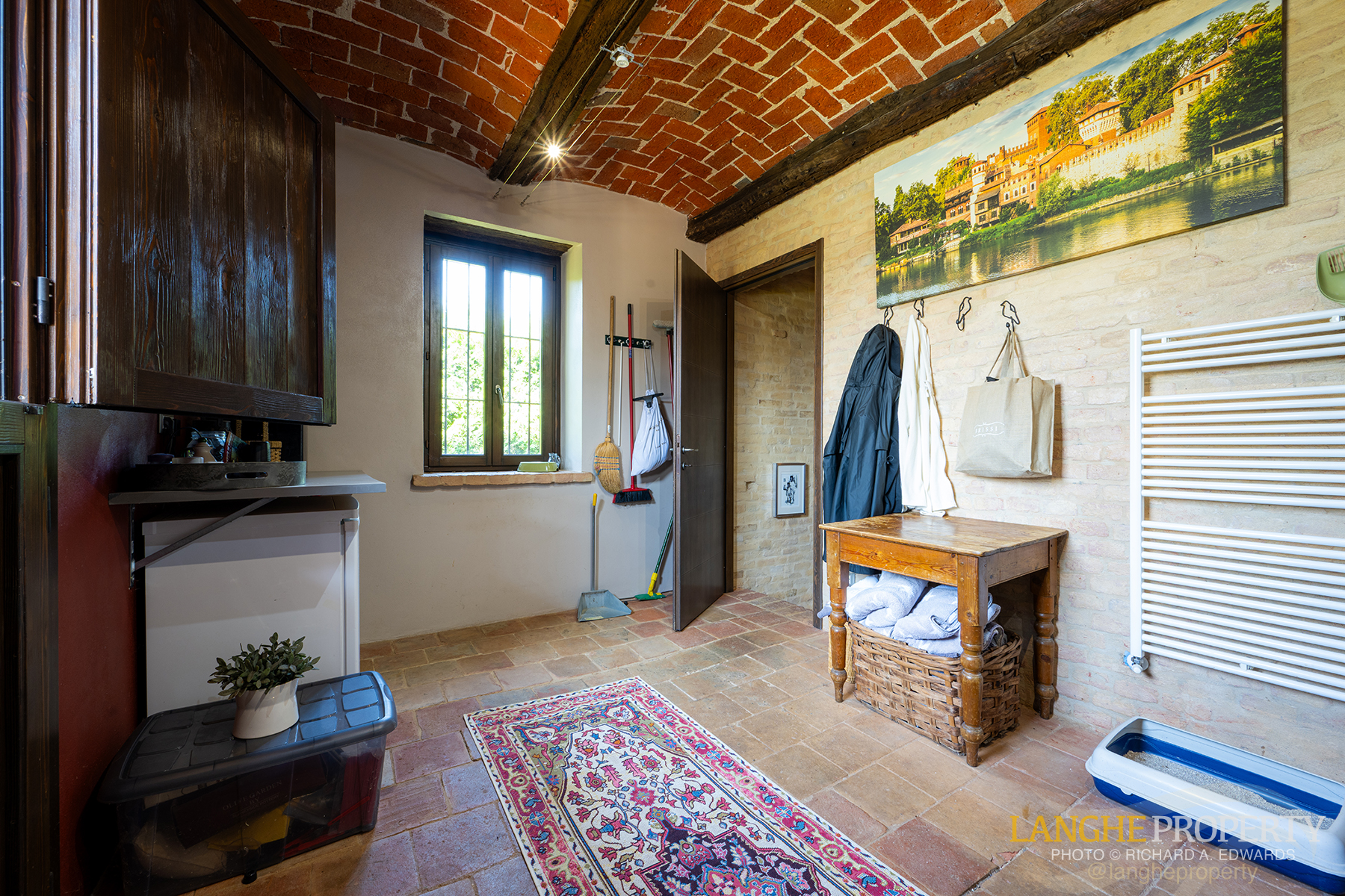 A luxury Italian country home where beauty, comfort, and nature meet