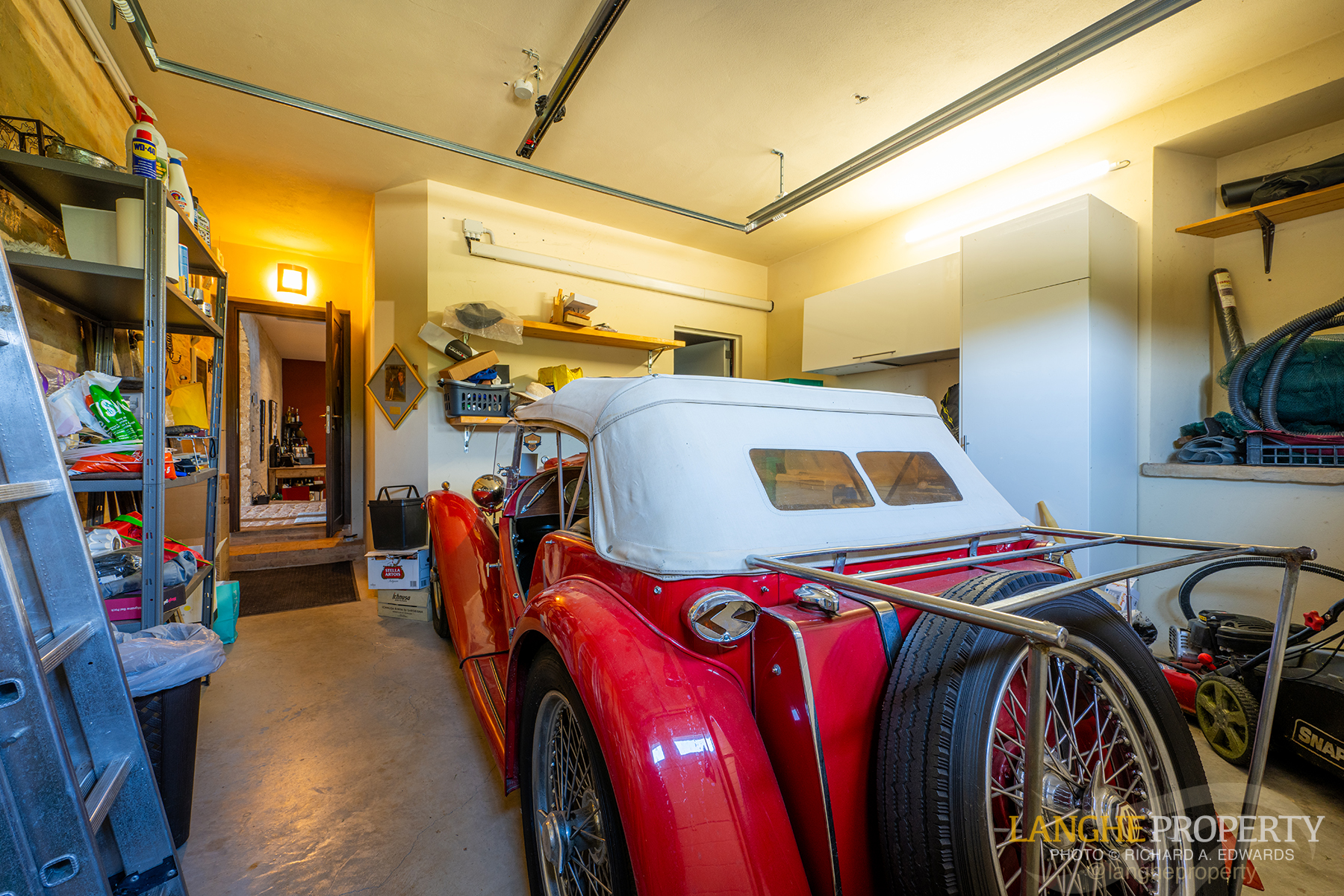 A luxury Italian country home where beauty, comfort, and nature meet