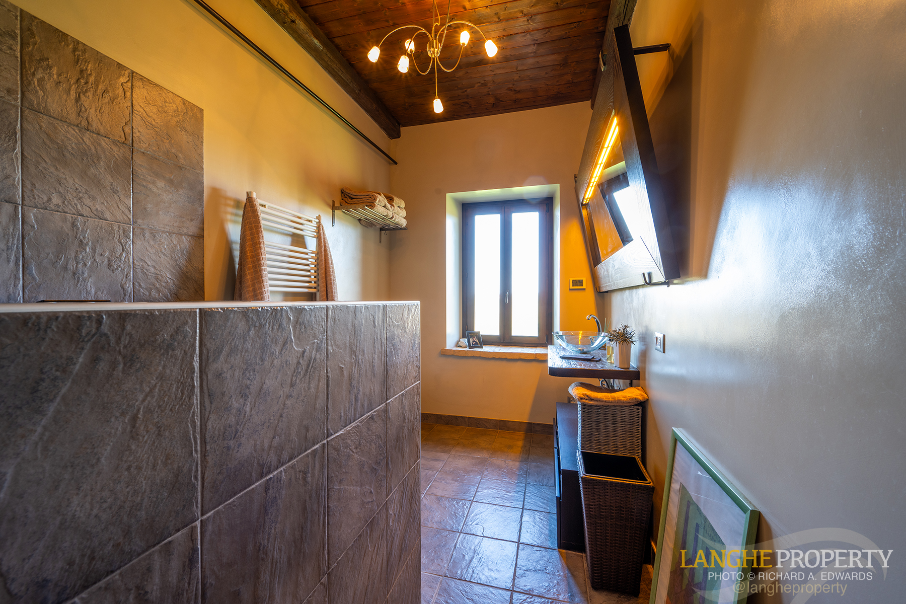 A luxury Italian country home where beauty, comfort, and nature meet