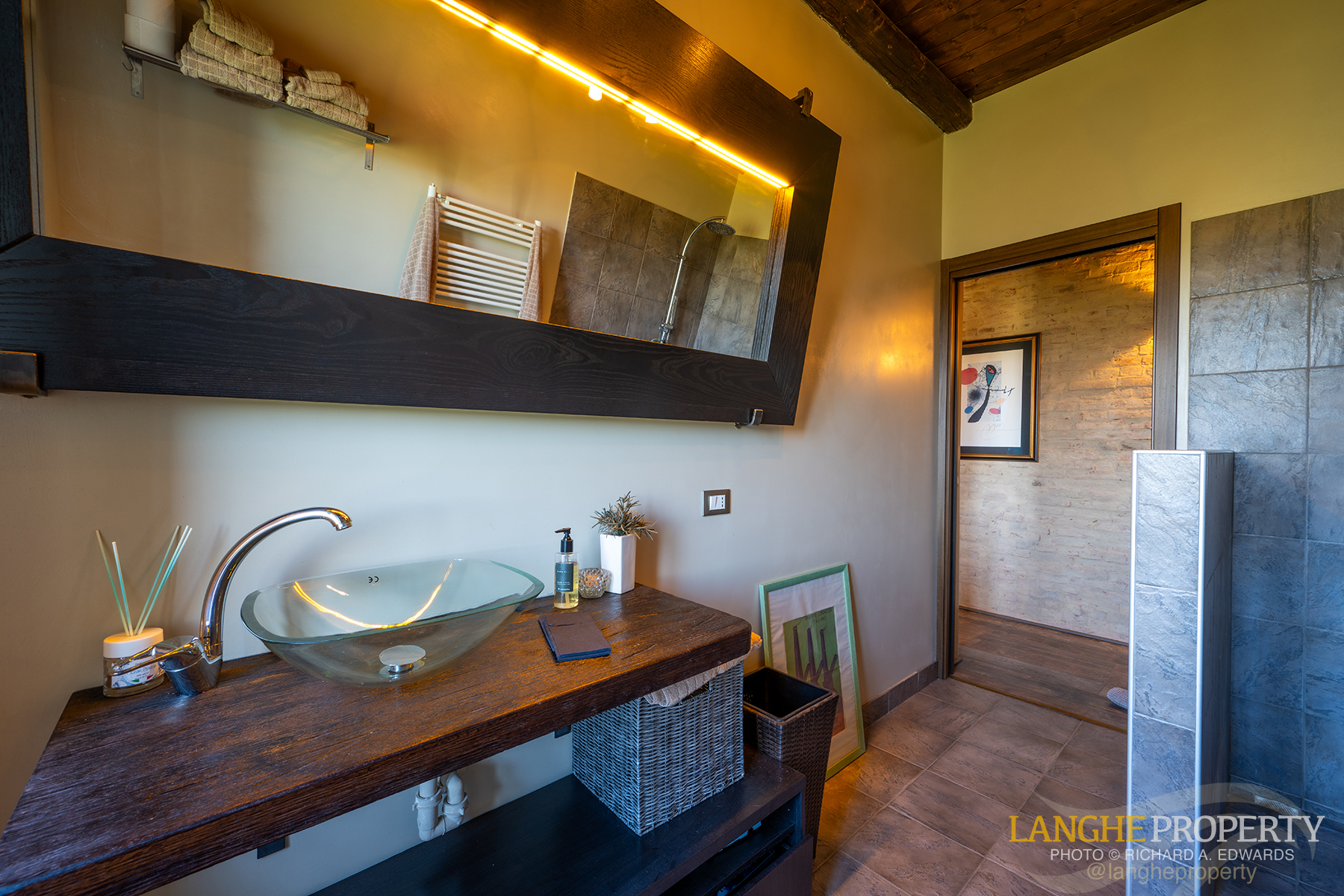 A luxury Italian country home where beauty, comfort, and nature meet