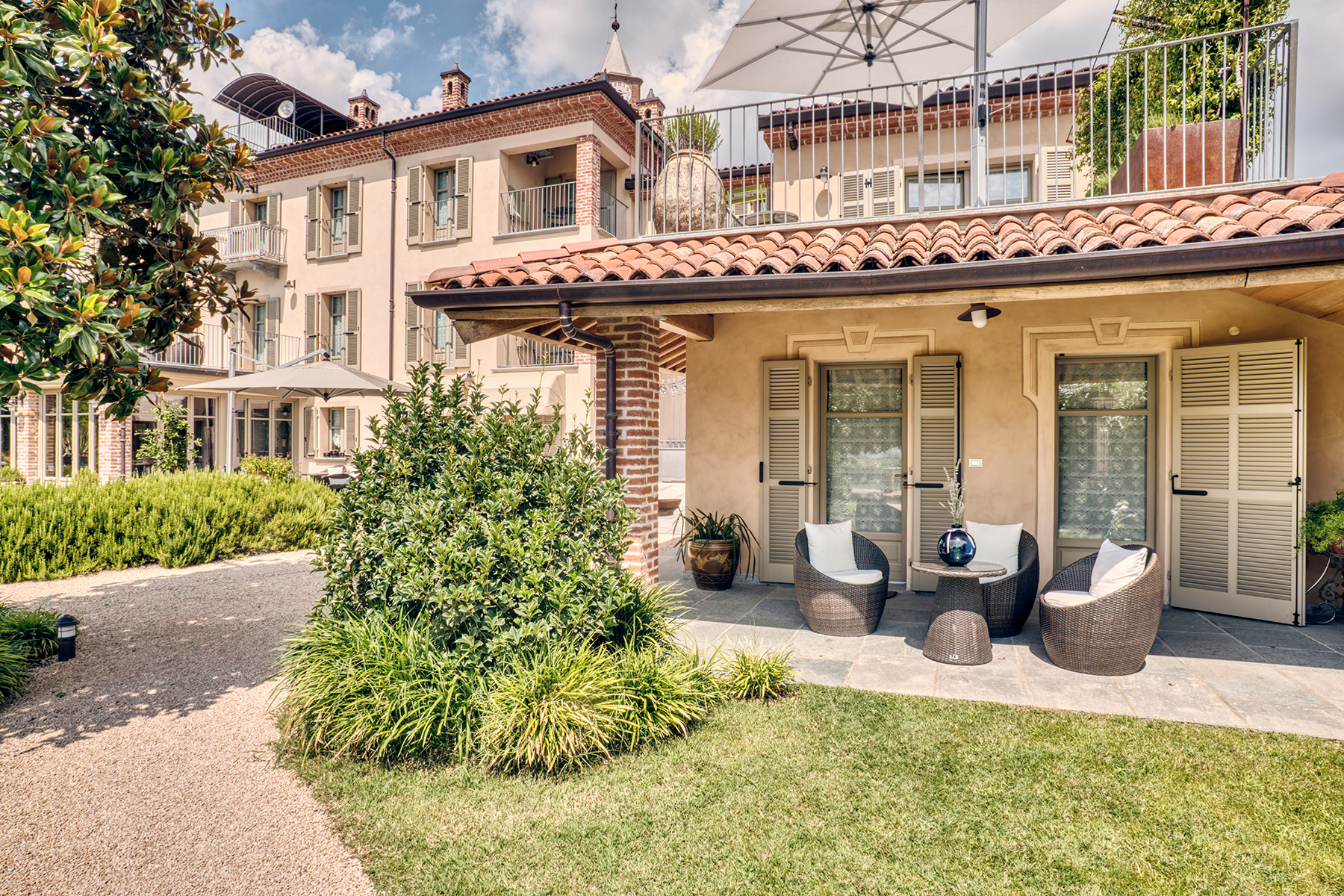 Luxury B&B & restaurant close to Alba