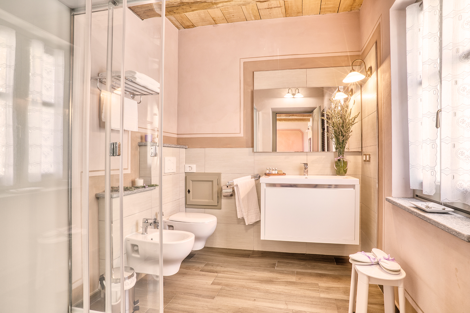 Luxury B&B & restaurant close to Alba