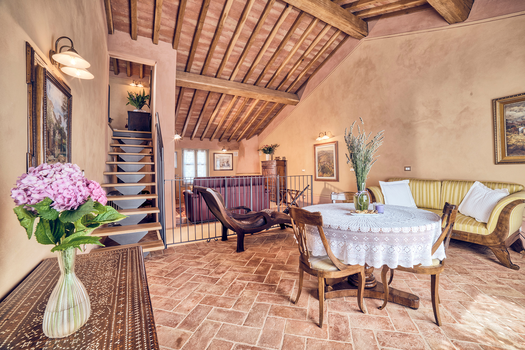 Luxury B&B & restaurant close to Alba