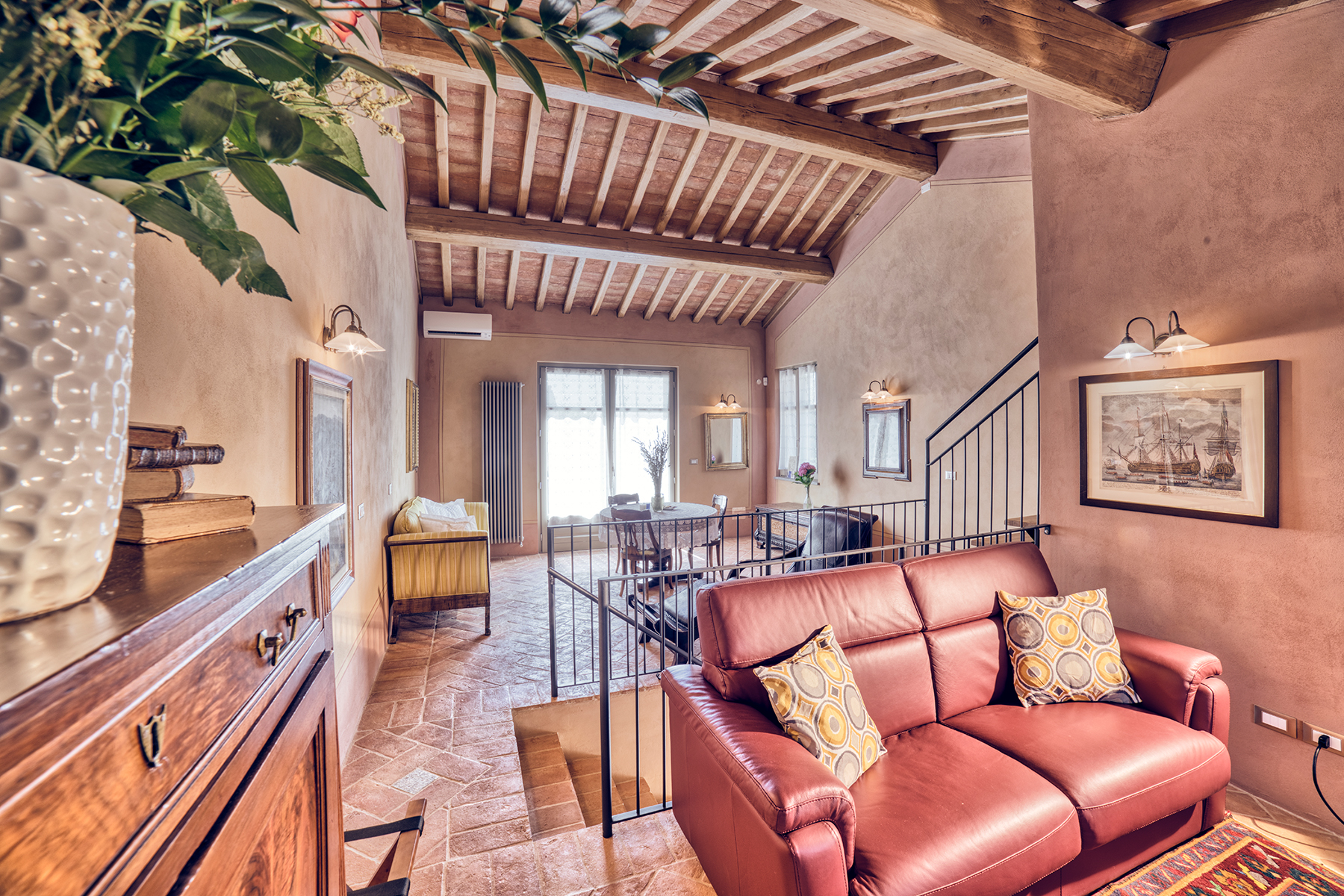 Luxury B&B & restaurant close to Alba